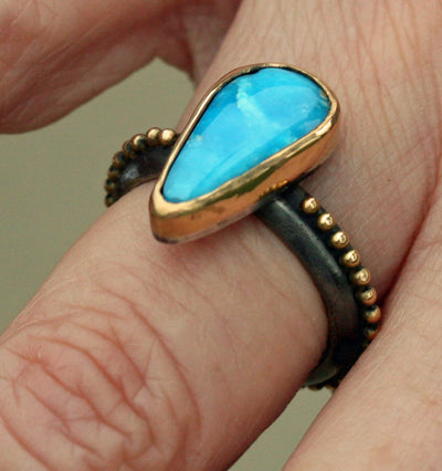 Circle of Gold Turquoise Ring   Size 6